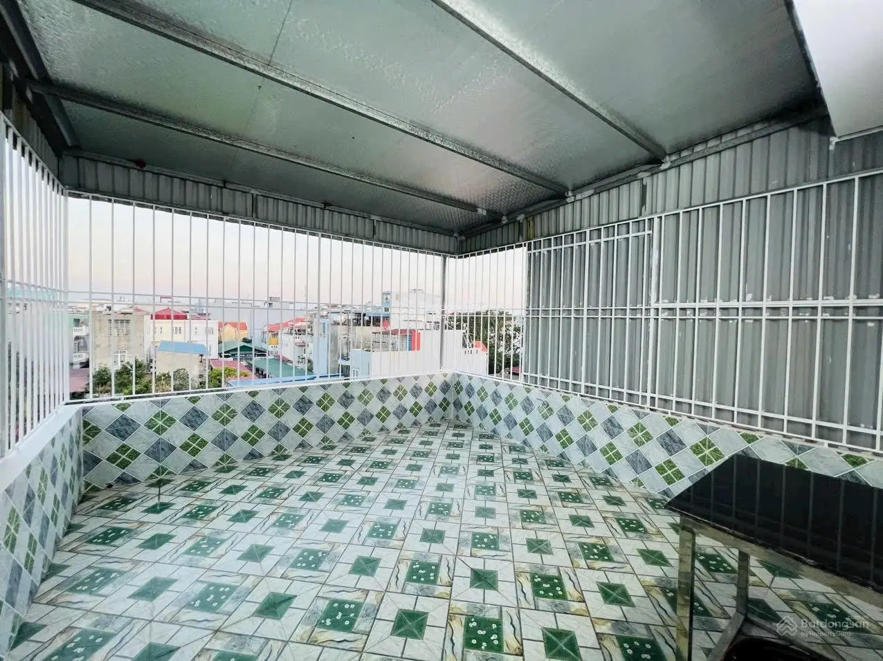 Bán nhà 4 tầng dân xây độc lập mặt ngõ phố Lực Hành - Hải An