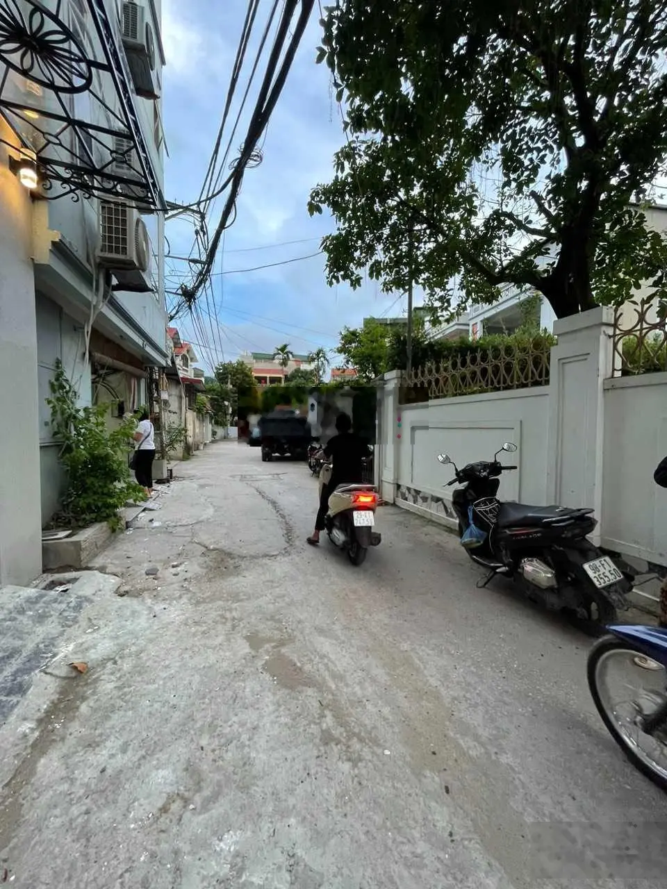 Bán nhà Thạch Bàn 46m2 x 6 tầng, thang máy x 5,3m mặt tiền, ngõ ô tô tránh nhau