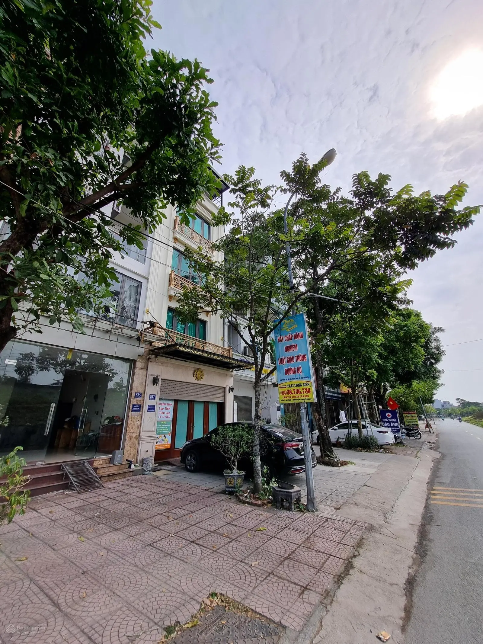 Liền kề thạch bàn, long biên, 3 tầng lung linh, kinh doanh đa dạng các loại hình, ô chờ thang máy
