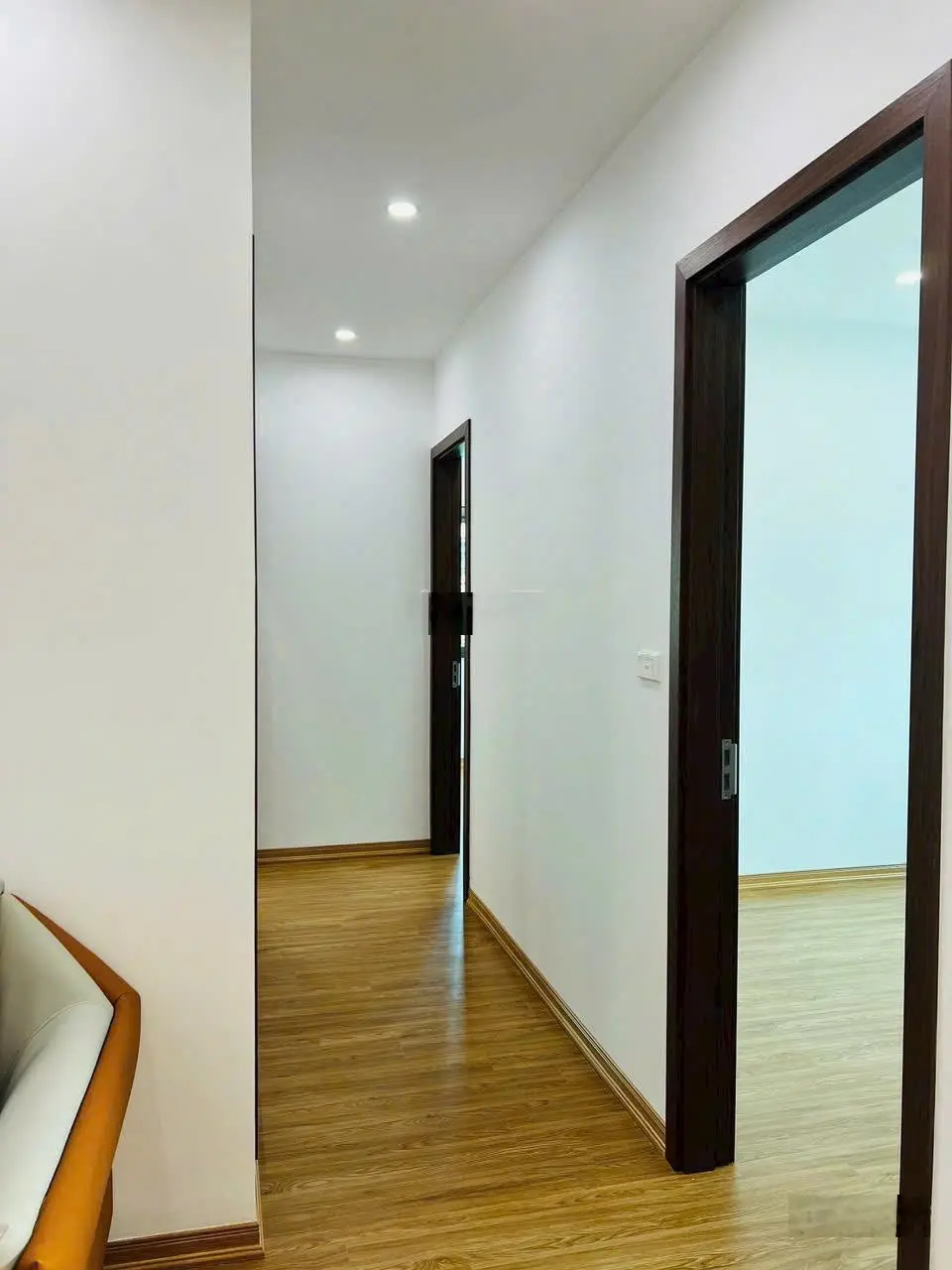 Tôi cần bán CH 78m2 đã thiết kế lại thành 3 ngủ, ban công đông nam thoáng mát, SĐCC
