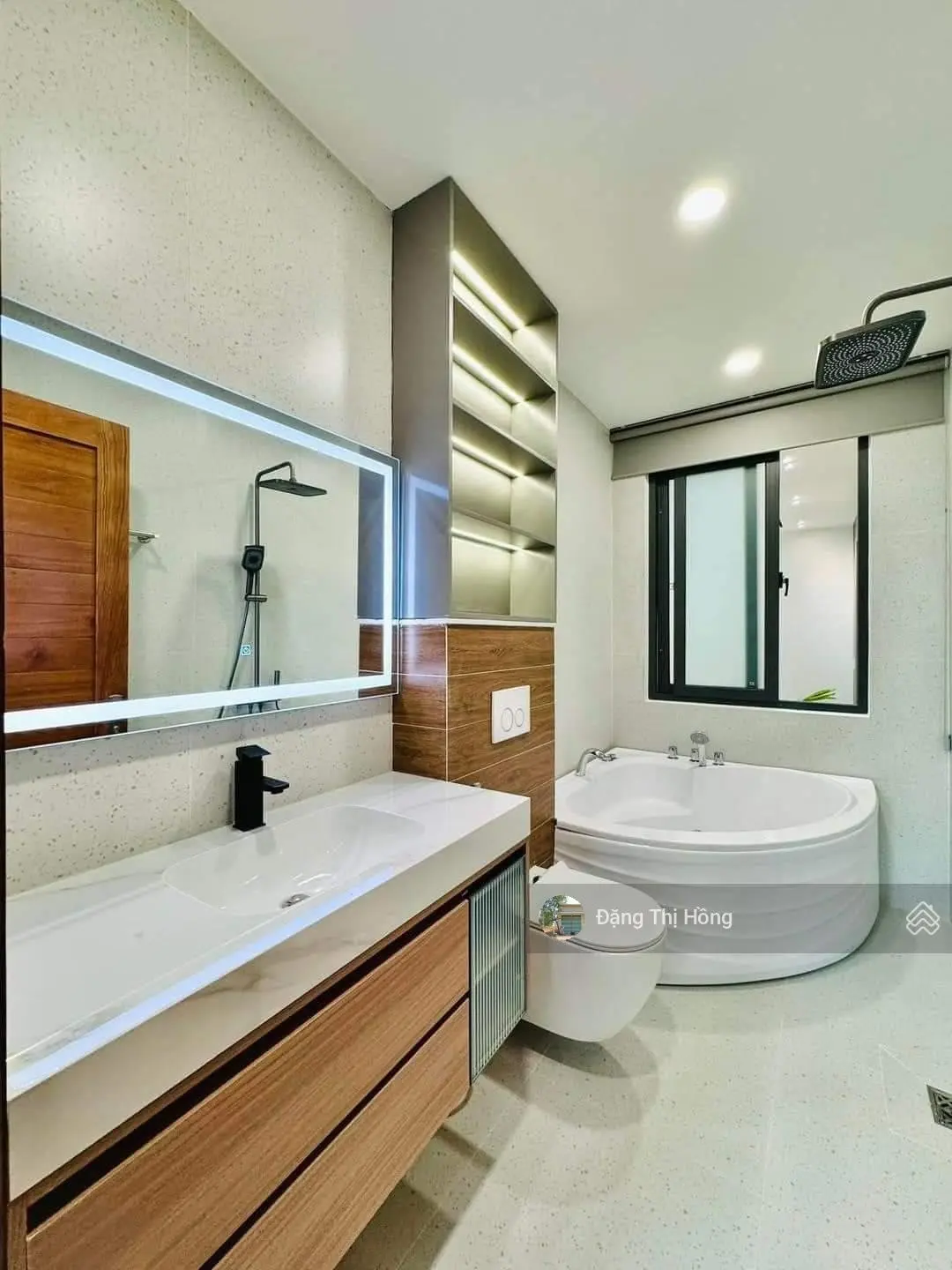 Chủ ngợp bán nhà đường Hồ Văn Huê đoạn giao với Đào Duy Anh 64m2, 1T2L, cho thuê 10tr/th