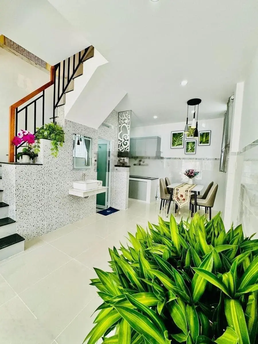 Siêu phẩm còn sót nhà 39,5m2 Cô Giang, P2, Phú Nhuận, gần chợ Cô Giang, Giá bán 2tỷ090,sổ chính chủ
