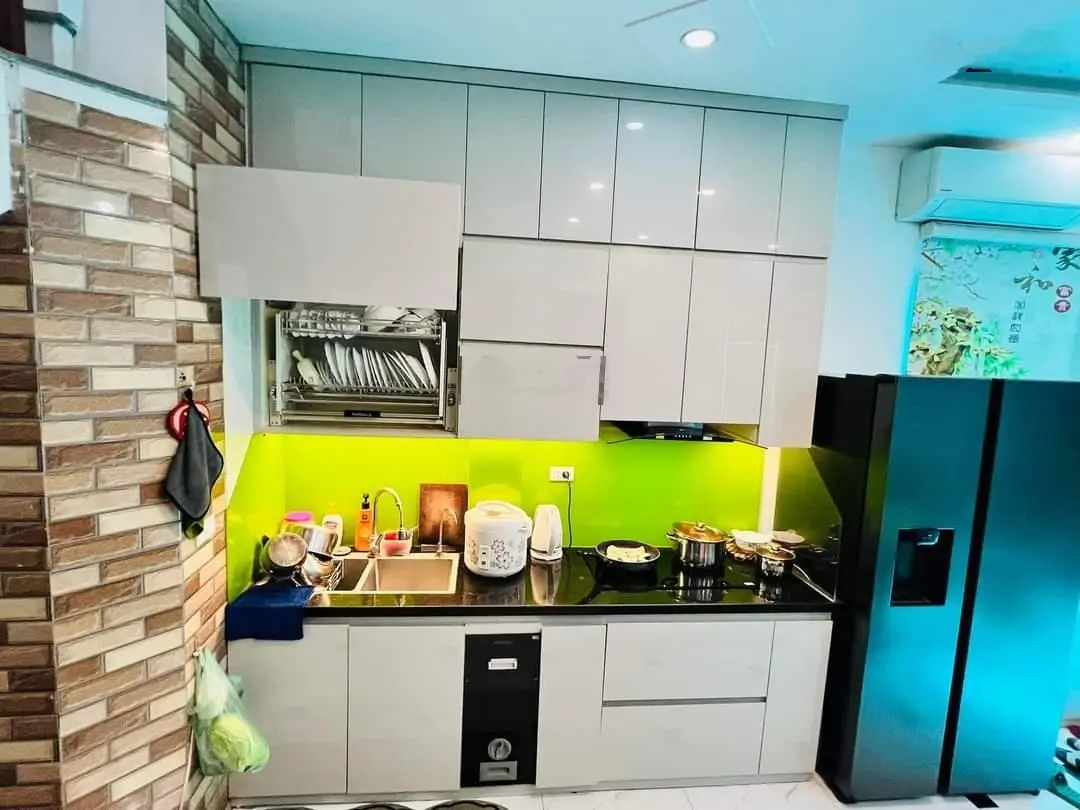 BÁN NHÀ NGUYỄN KHANG - CẦU GIẤY - LÔ GÓC - NHÀ MỚI ĐẸP - 30M RA PHỐ- 32M*5TẦNG*MT4M* CHỈ 5 TỶ NHỈNH
