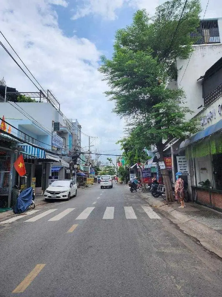 Nhà bán hẻm xe hơi cách mặt tiền 20m - gần Aeon Tân Phú 5,2 tỷ