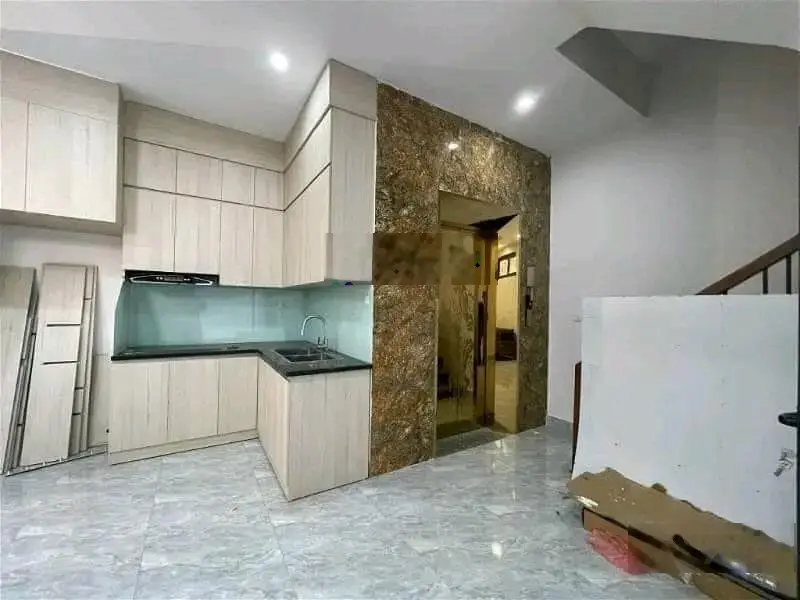 Bán căn chung cư cao cấp: 181 nguyễn lương bằng, dt:140m_ giá 11 tỷ