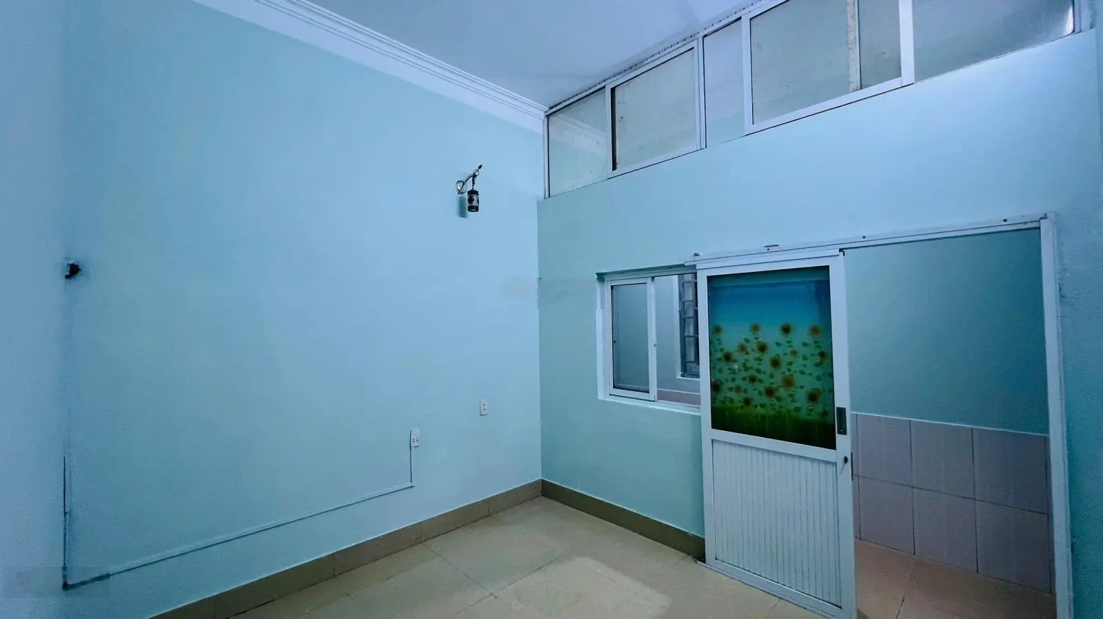 Bán căn nhà tại phường Hoàng Lâm giá rẻ 1tỷxx, gần Nam Cầu Kiền