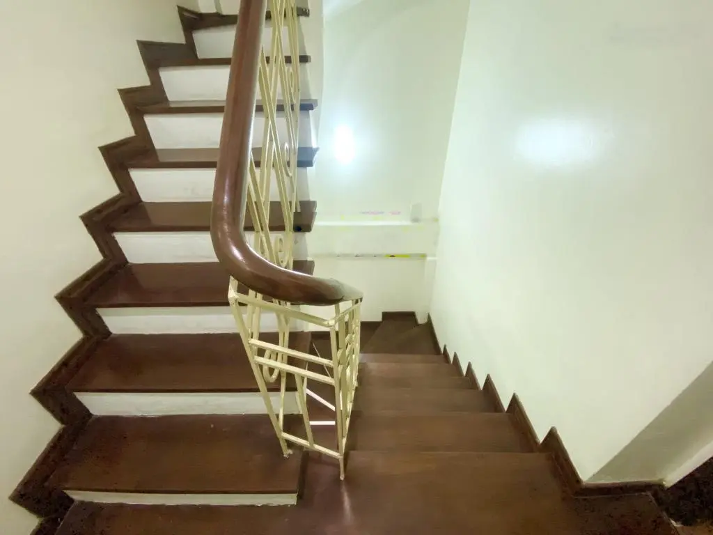 Siêu phẩm - siêu hiếm - nhà đẹp ở luôn - tặng full nội thất xịn xò - 20m ô tô tránh .40m chỉ 9.xt