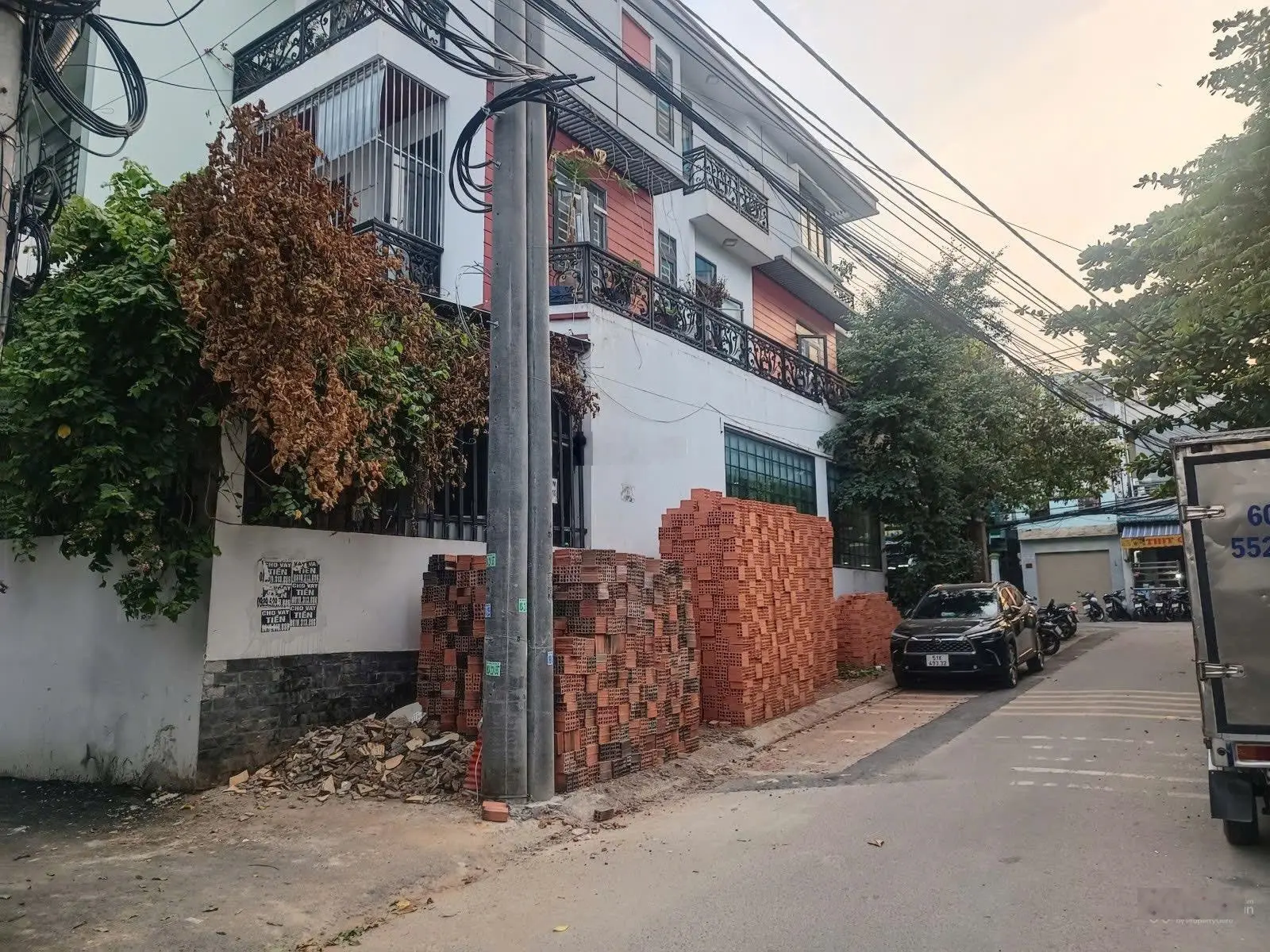 Ngộp bank, bán nhà mặt tiền, P. Hiệp Phú, Thủ Đức - DT: 150m2 - Ngang khủng 8m - chỉ nhỉnh 8 tỷ