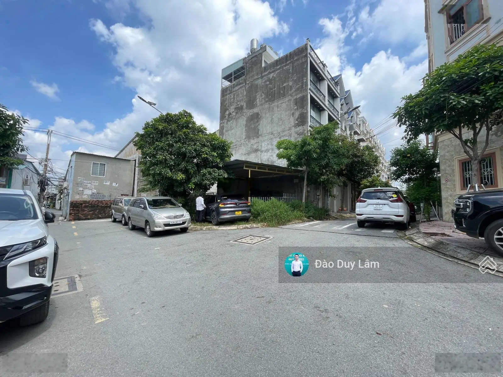 Đất góc 2 mặt tiền cực đẹp, khu đồng bộ sát Vạn Phúc City - đường 10m, điện âm, đường thông thoáng