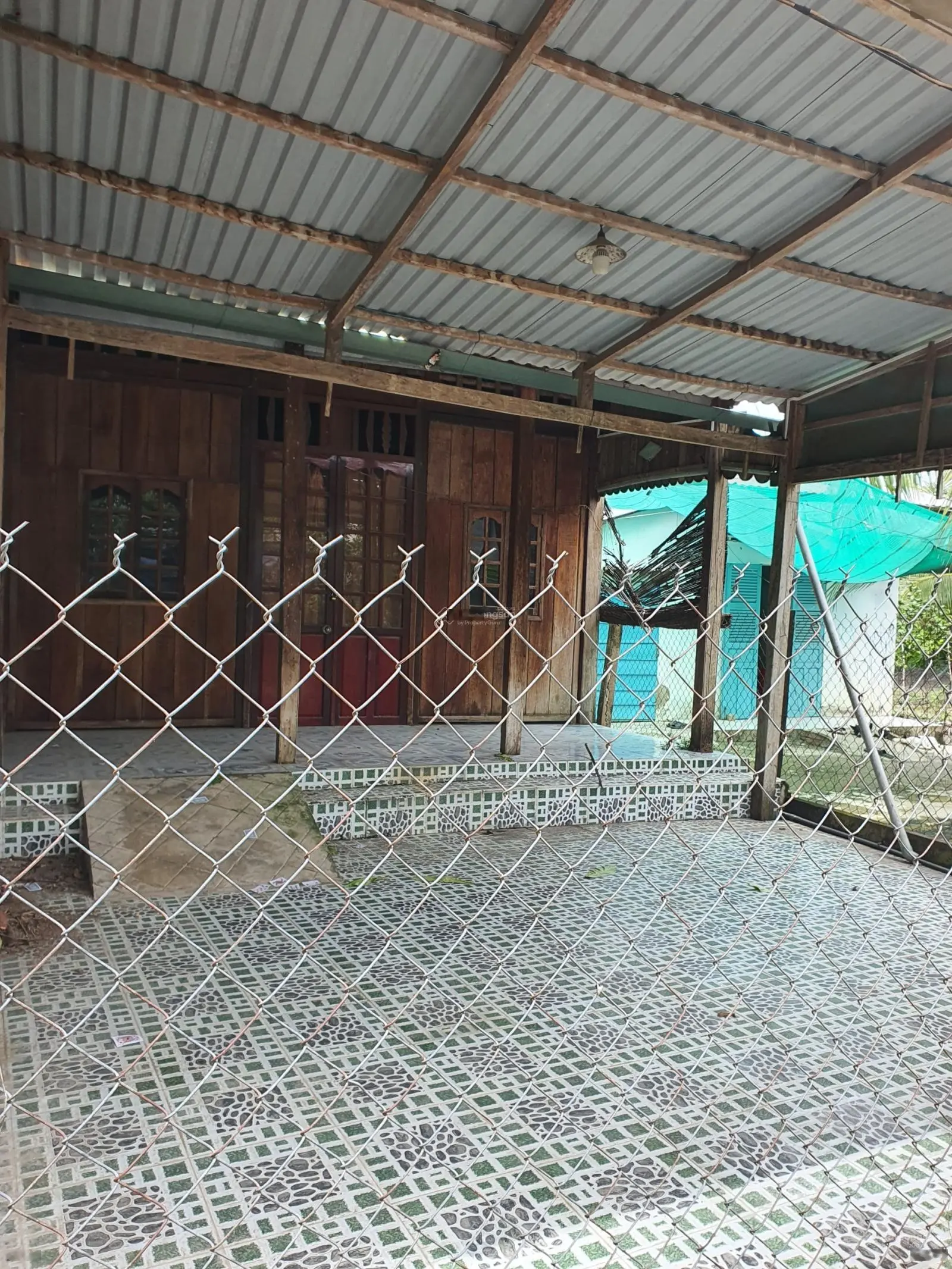 Bán căn nhà ngay Nguyễn Huệ - Nguyễn Thị Định, Phú Khương, Bến Tre 340m2 ,1ty650 , Lh: 0913 209 ***