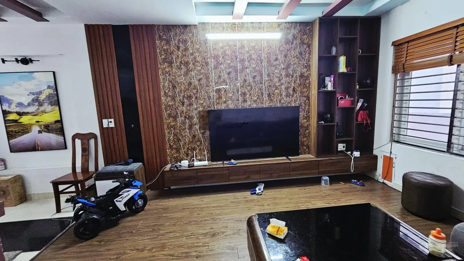 Chính chủ cần bán nhà 4 ngõ 384 Lạch Tray. Ngõ nông thoáng, công năng phù hợp, tiện ích ngập tràn.