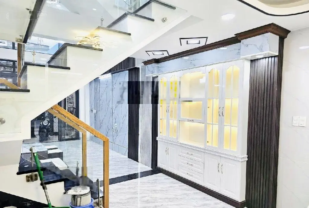 Bán Nhà Mới P5 Tân Bình -Hẻm Ô tô- 65m2 (4.2x 15)- Trung tâm tiếp giáp Quận 10- Hiếm Nhà Bán