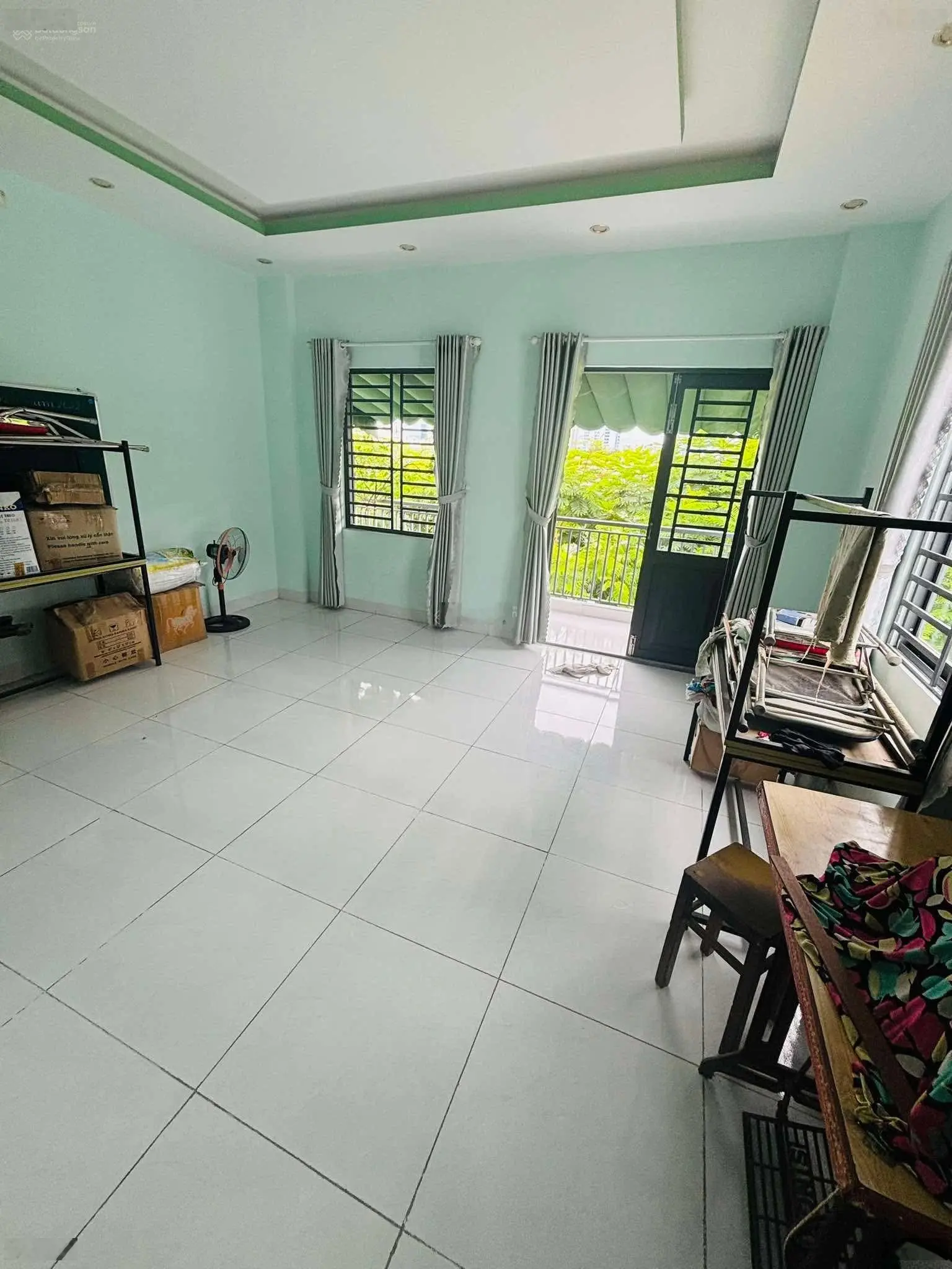 Bán nhà mặt phố đường 5,5m lề 3m Dương Trí Trạch gần ngay bãi biển Phạm Văn Đồng