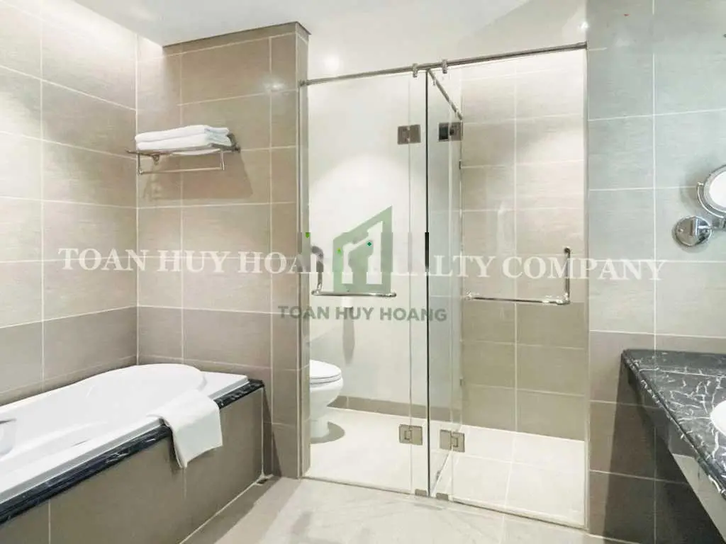 Bán căn hộ 2 phòng ngủ tòa Alphanam Luxury chuẩn 5 sao