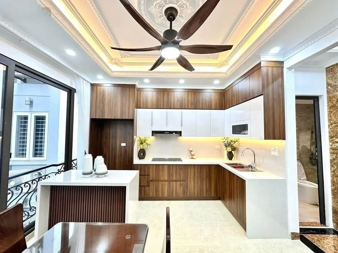 Bán nhà đống đa xã đàn vip mặt ngõ thông kinh doanh mọi loại hình nhà 6 tầng thang máy mặt tiền rộn