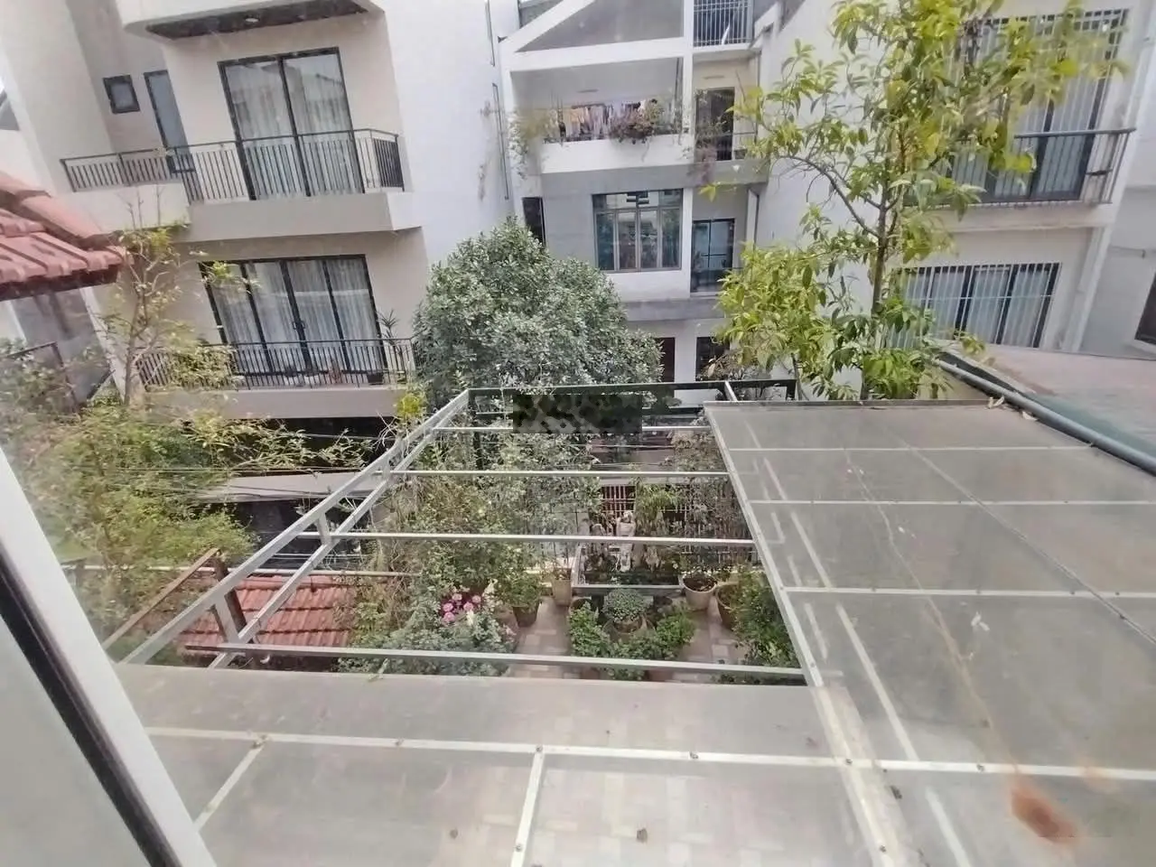 Biệt thự sân vườn - 2 thoáng trước sau - diện tích 100m2 - gara 2 tô 7 chỗ - sân thưởng trà - sổ A4
