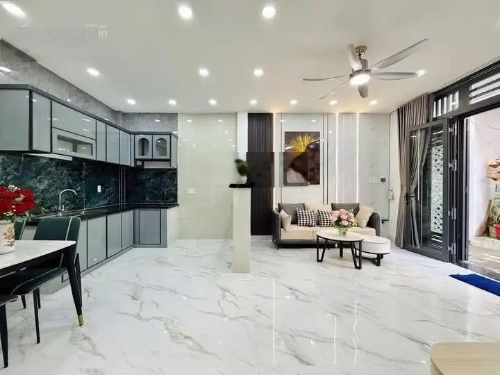 Siêu phẩm nhà phố ngay đường số 1,Long Trường, quận 9.Giá chỉ 2 tỷ 7 sổ hồng trao tay