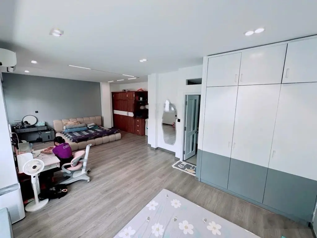 Bán biệt thự làng ĐH ABC Phước Kiển Nhà Bè - 10x25m 3T 6PN - smart home KDC VIP - tài chính 25tỷ
