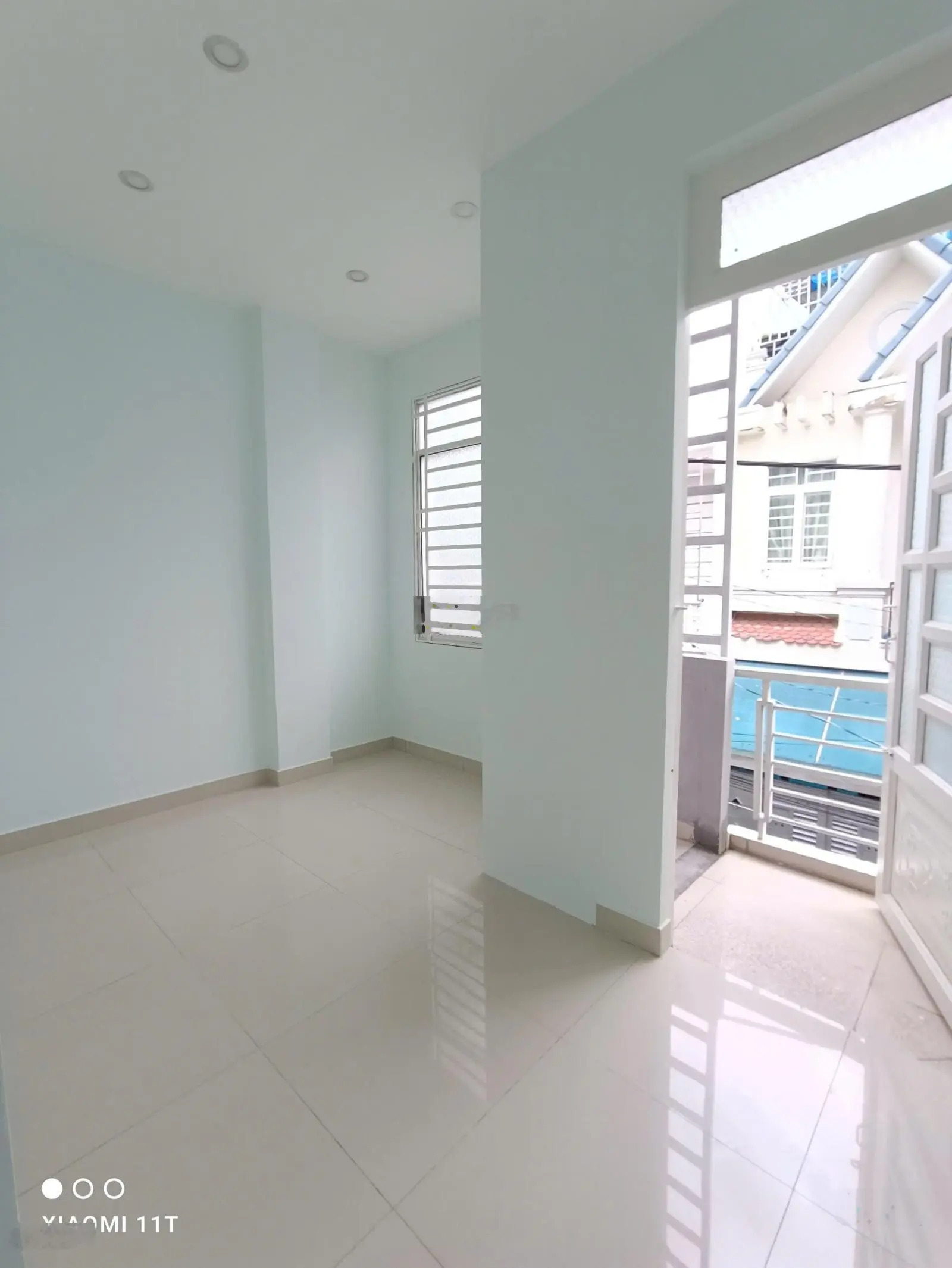 Tp thủ đức - gần vòng xoay ngã tư bình phước - chợ đầu mối - dt 4x13m - giá 4,6 tỷ!