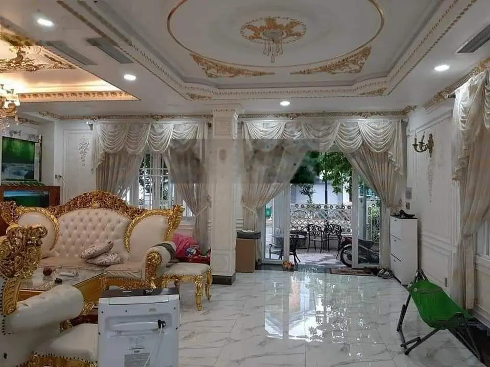 Bán 2 căn biệt thự VIP khu trung tâm hành chính TP Dĩ An, Bình Dương. Giá ngộp