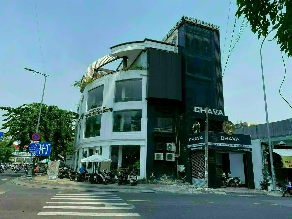 Hiếm! Bán nhà mặt tiền căn góc Nguyễn Đình Chiểu Q3- DT 4.5x14m đang thuê 90tr/th 5 tầng, chỉ 26 tỷ