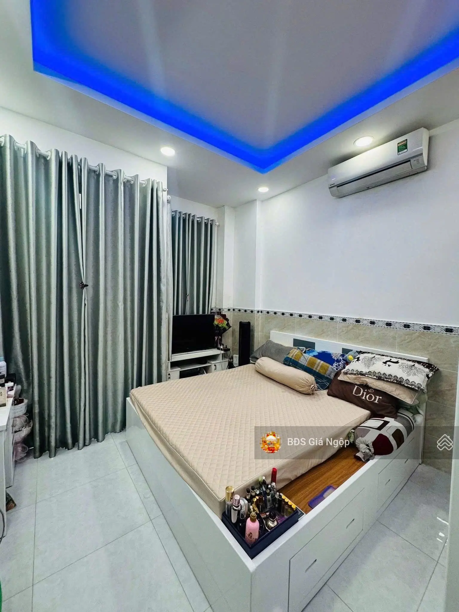 Bán nhà ung văn khiêm phường 25 bình thạnh hẻm 5m dt 55m2 sát đh hutech