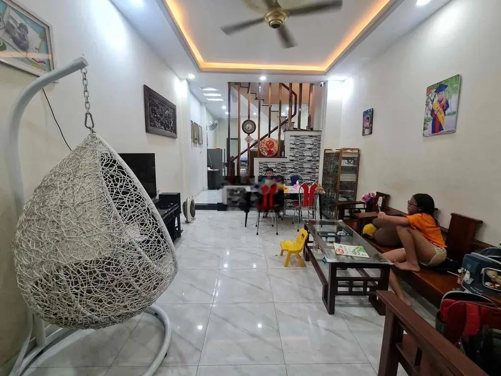 NHÀ ĐƯỜNG SỐ 8 LINH ĐÔNG THỦ ĐỨC 3TẦNG DT:55M2 GIÁ 5TỶ HƠN
