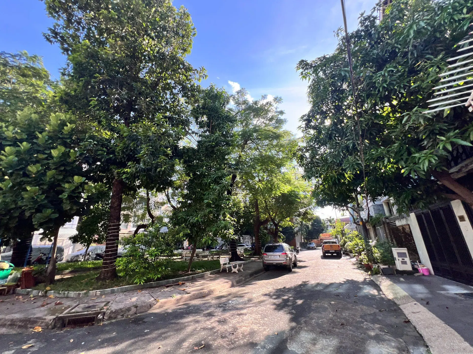 Nhà VIP 1 trệt 2 lầu tại Nguyễn Văn Săng 94.5m2 P Tân Sơn Nhì, Tân Phú