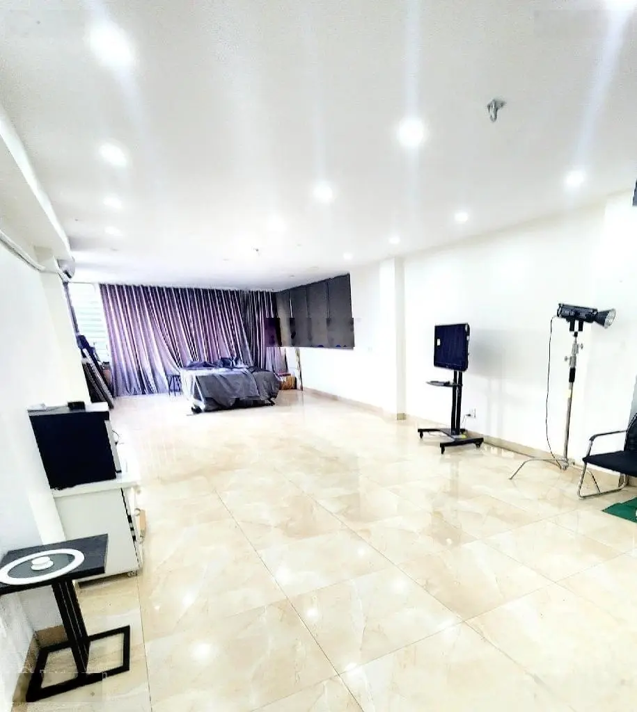 Mặt phố Cầu Giấy 90m2 - vỉa hè - 8 tầng thang máy - kinh doanh đỉnh - Nguyễn Khang 90m2 - 8 tầng