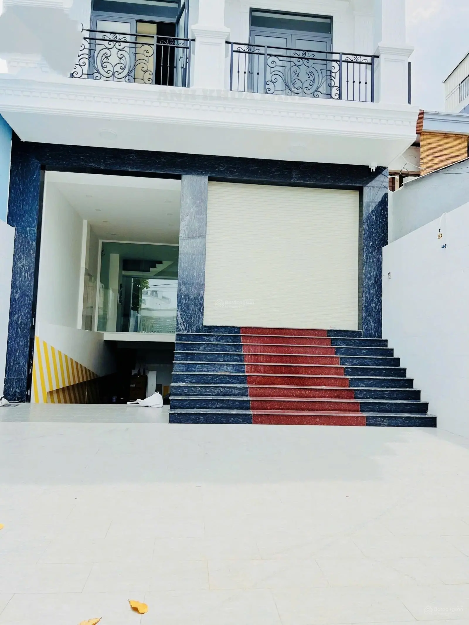 Vip, nhà 6 tầng mặt tiền đường 9-linh chiểu-kề đại học ngân hàng, thuê 100 triệu/tháng, ngang 7,4m