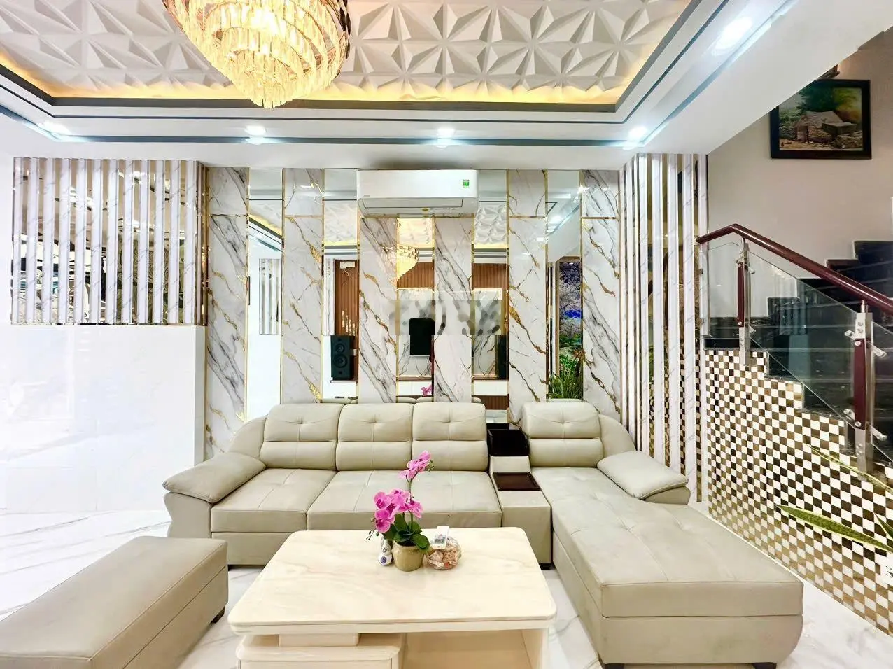 Nhà đẹp 3 lầu full NT - hẻm xe hơi 1806 Huỳnh Tấn Phát - TT Nhà Bè