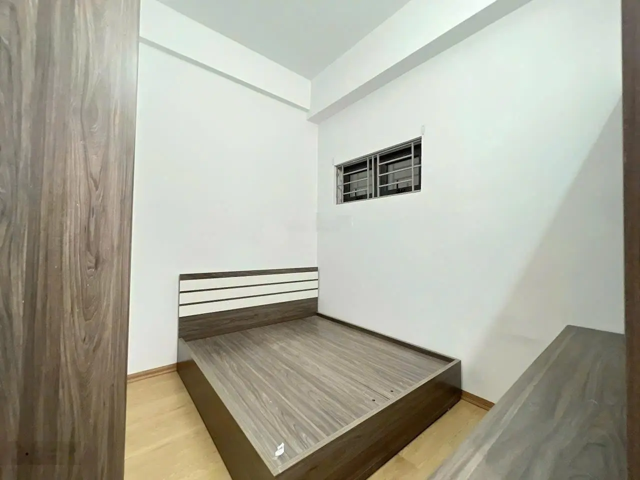 Bán gấp căn 62.5m2 - 2 ngủ & 2 VS VP6 Linh Đàm Hoàng Mai. Lh 0966 455 *** em Thuỷ
