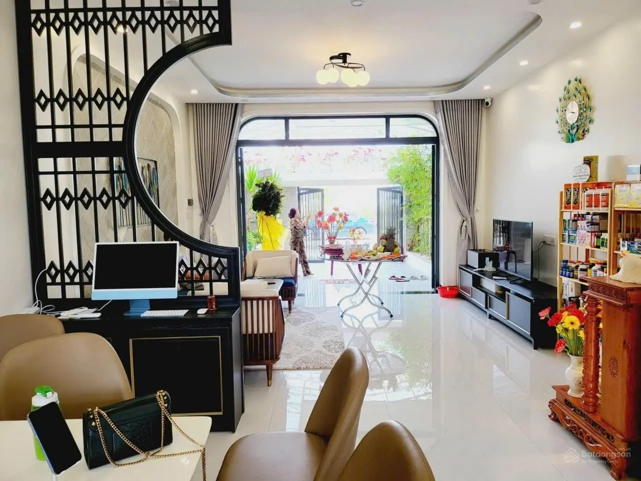 Nhà 3 tầng mặt tiền đường số 7 Mỹ Gia, Gói 2 tp Nha Trang. Full nội thất đẹp. Giá 5.8 Tỷ