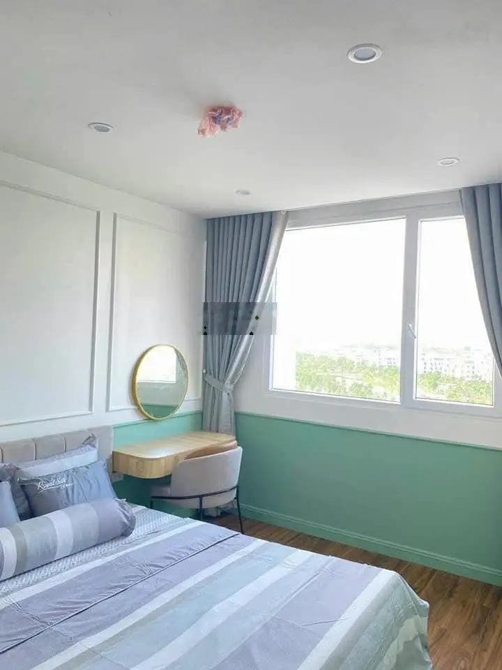 Chỉ 1.5 tỷ sở hữu ngay căn hộ full nội thất 2PN - trung tâm TP - View Vinhomes