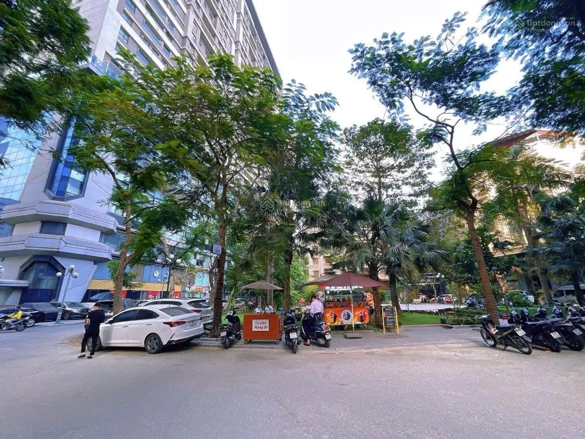 Nhà MP Lê Văn Lương - 96m2 - 8 tầng - MT rộng 22m - vỉa hè - KD - lô góc - ô tô tránh - chỉ 85 tỷ