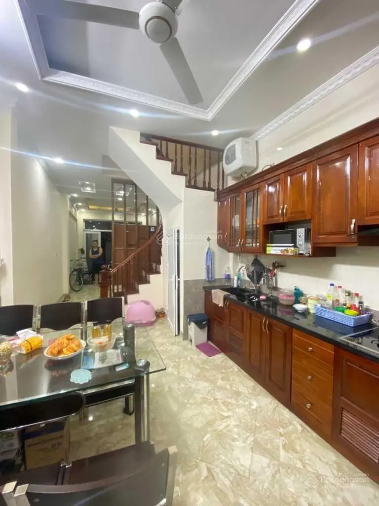 Bán nhà Đền Lừ - Hoàng Mai - ô tô đỗ cửa - kinh doanh - văn phòng sổ riêng 44m2 5 tầng giá 7,6 tỷ