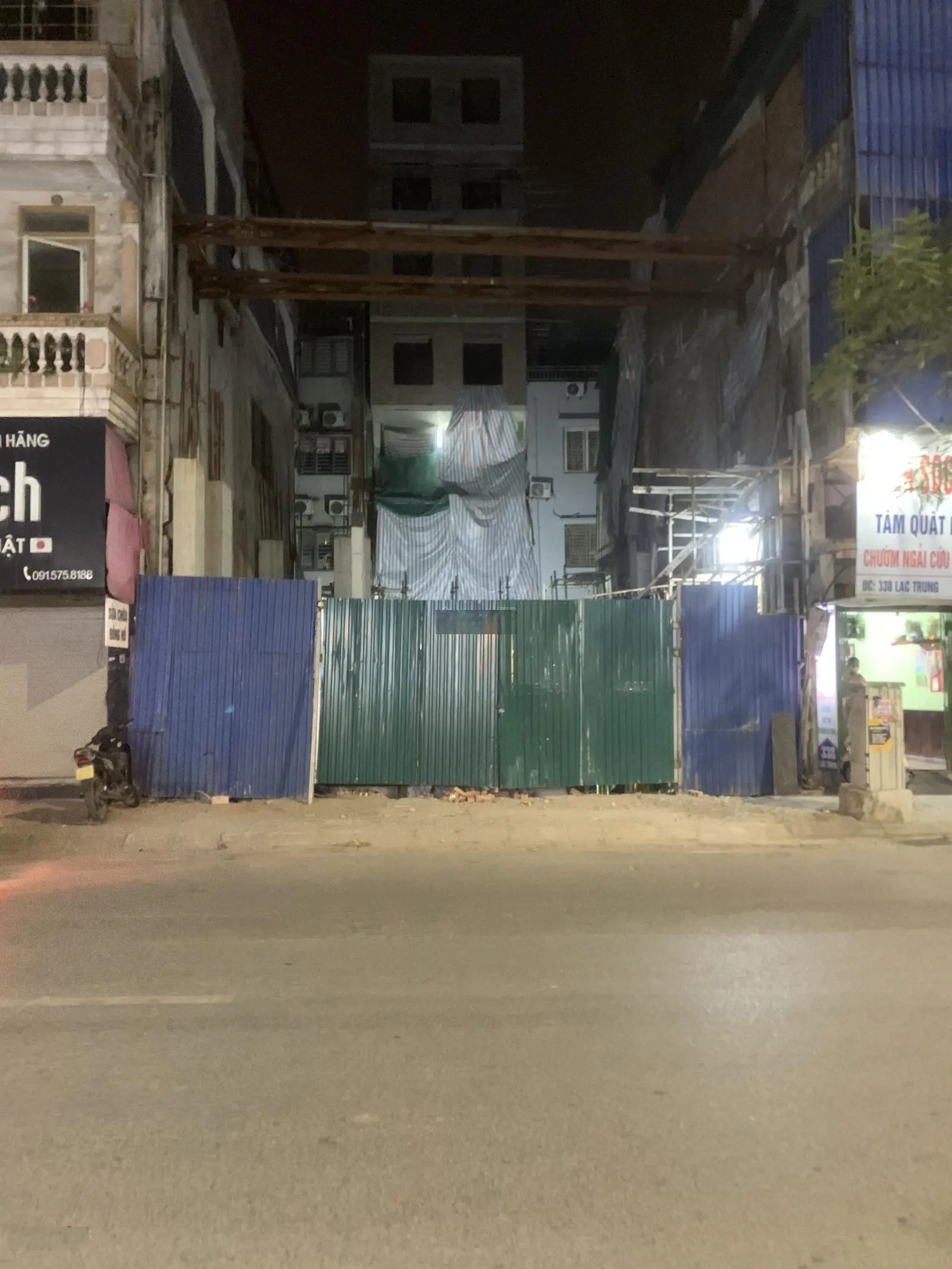 Vị trí đẹp nhất phố Lạc Trung - xây toà building 9 tầng thì hết ý!