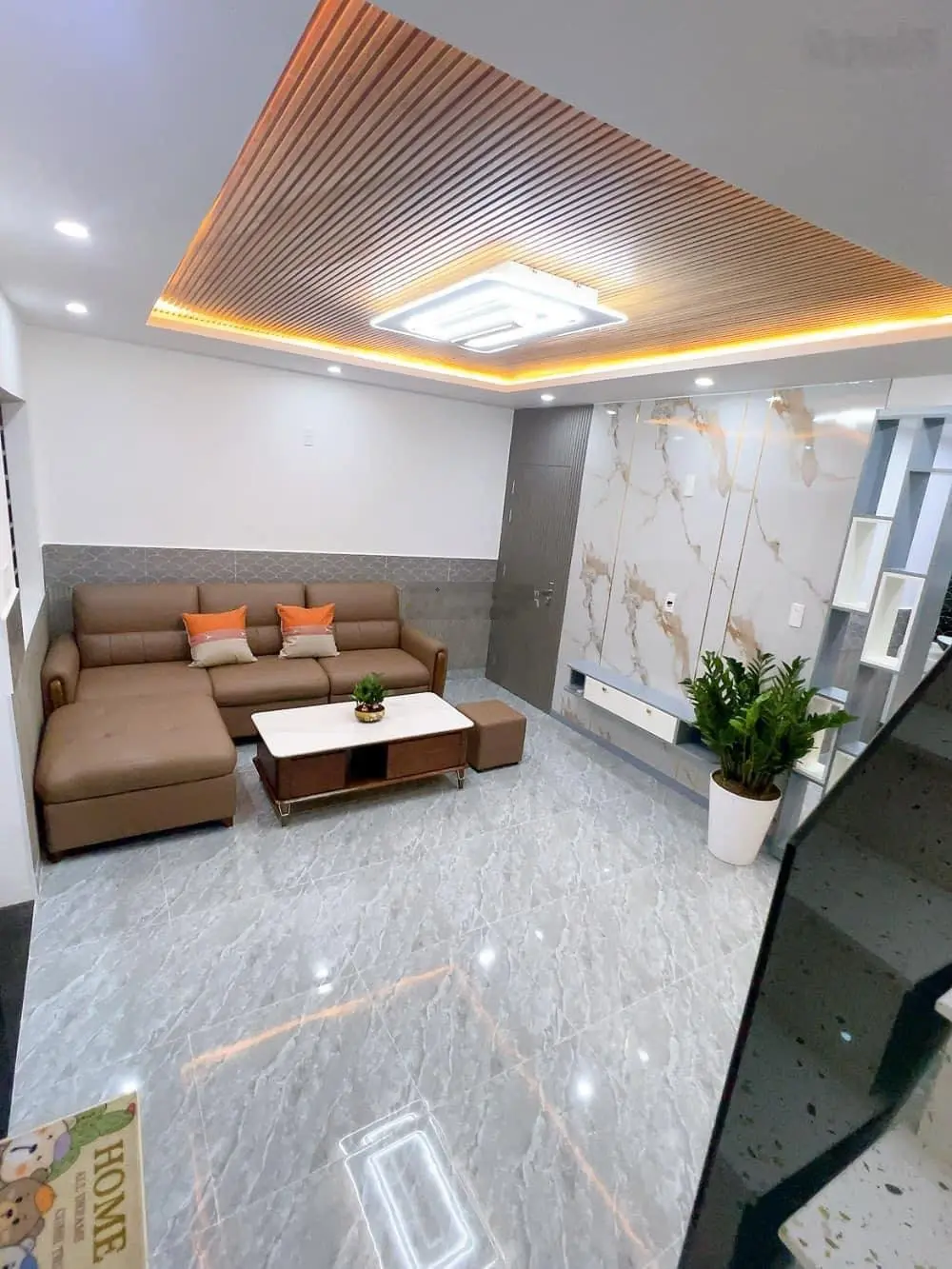 Bán căn nhà nằm đường Phan Văn Hớn ( Hóc Môn ). Có pháp lý đầy đủ, sổ hồng riêng 84m2