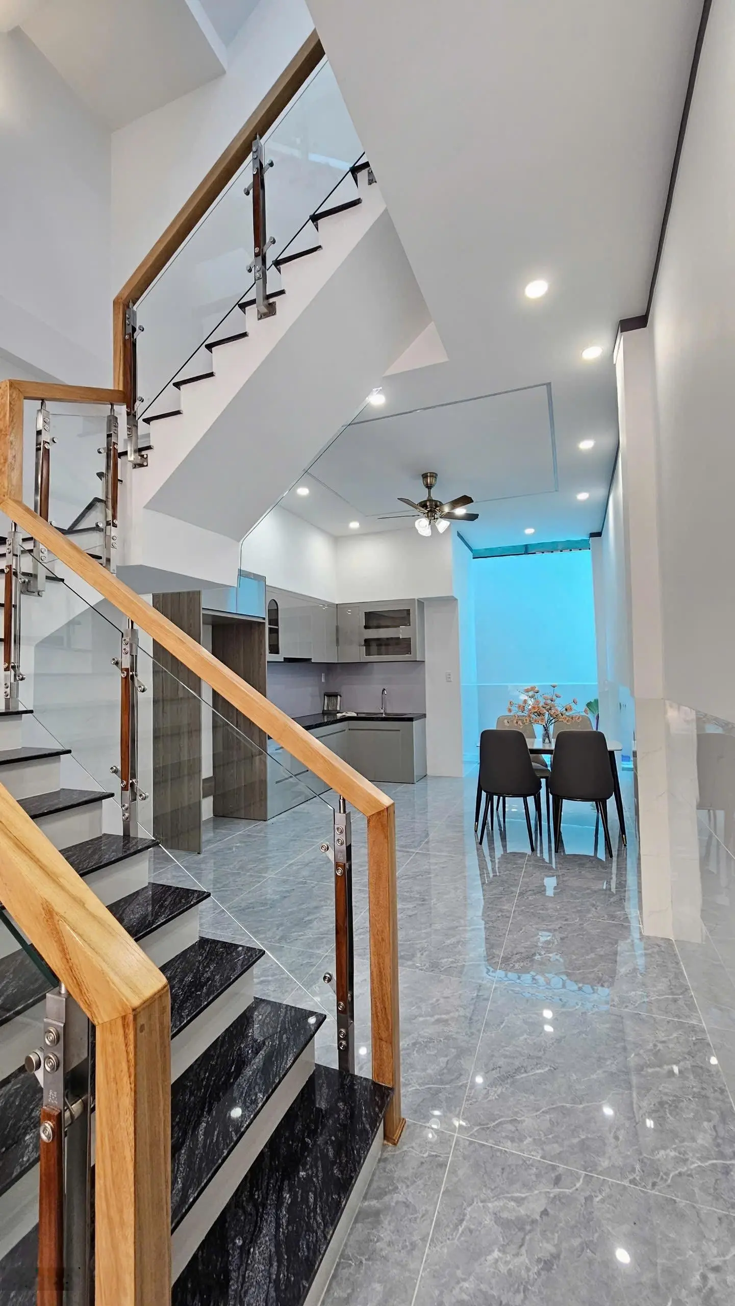 Nhà Mặt Tiền Kinh Doanh: 4Tỷ200_72m2 Nhà 1 Trệt 1 Lầu KDC Phú Hồng Thịnh 8, P.Bình Chuẩn, Thuận An