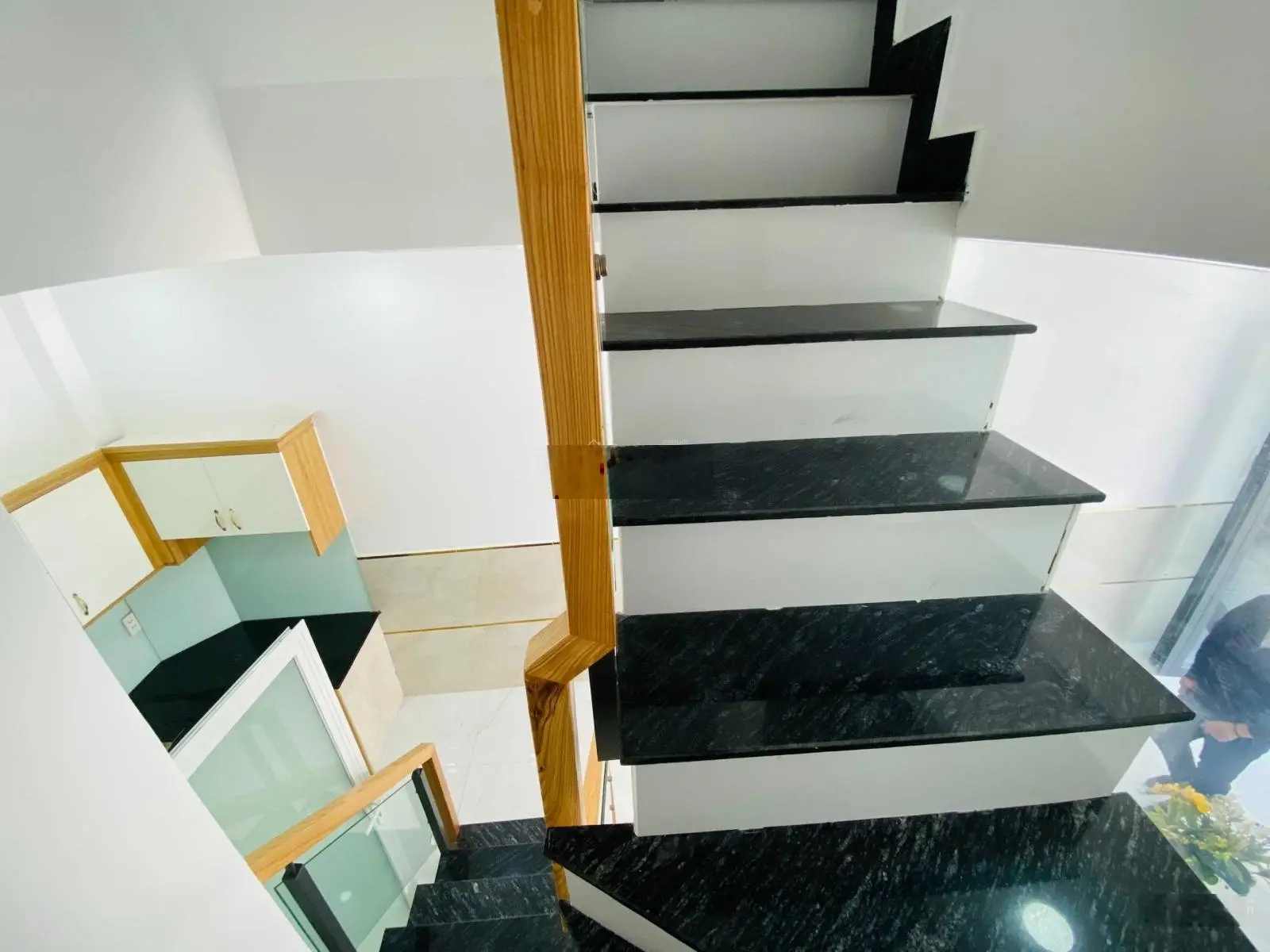 Bán nhà thiết kế mới hiện đại, đúc kiên cố 3 tấm, đã hoàn công đầy đủ, Lê Trọng Tấn, Bình Tân