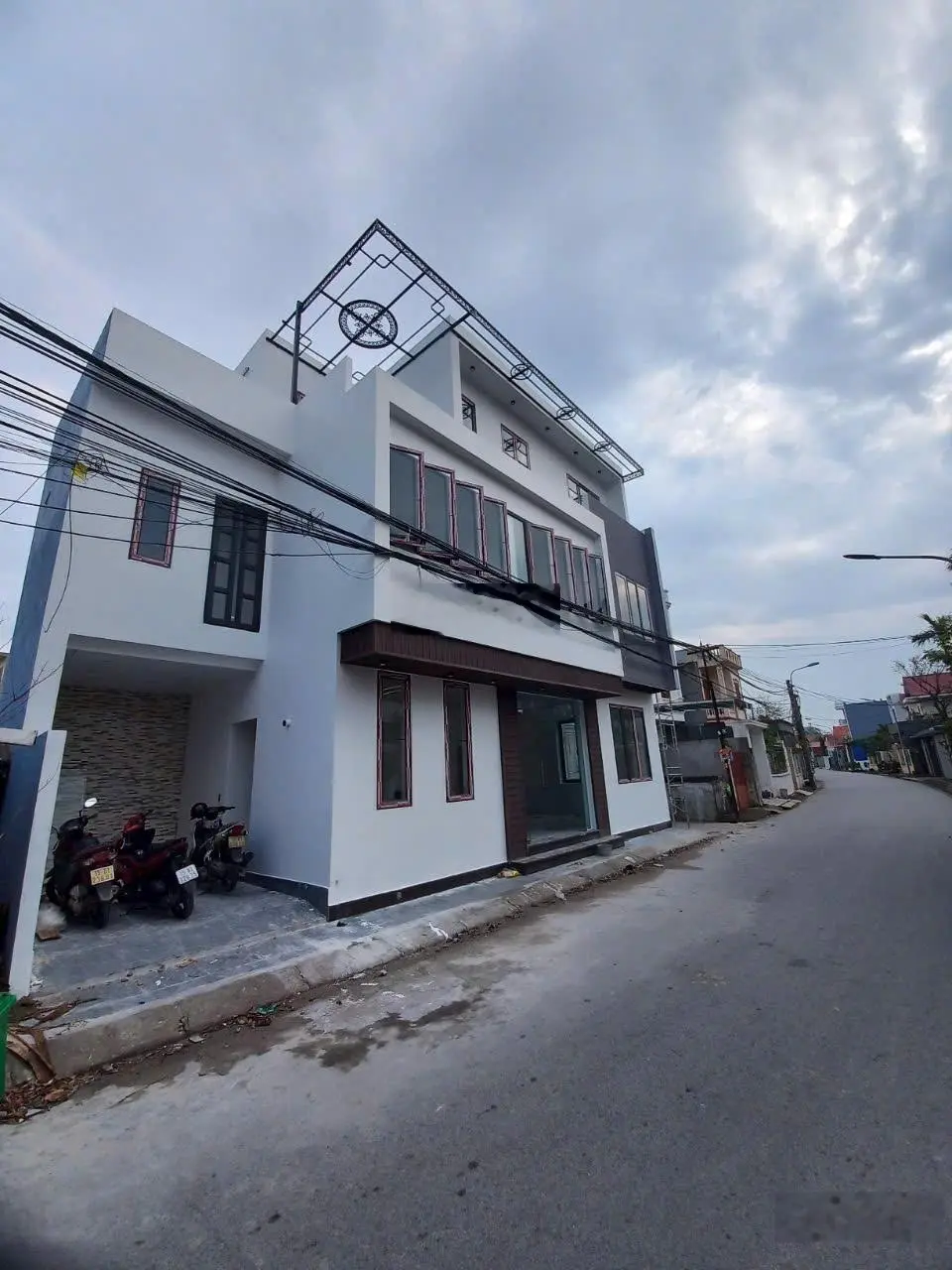 Siêu phẩm tại thị trấn An Dương. 79m2x3 tầng, mặt trục chính, rộng 7m kinh doanh buôn bán sầm uất