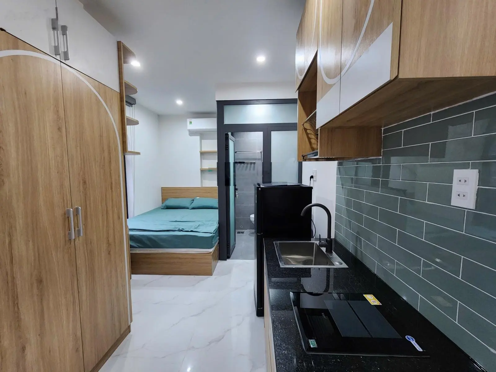 Bán CHDV mới hẻm xe hơi Cao Thắng - Quận 3 - 13 căn hộ Full nội thất - HĐT 70tr - 18.9 tỷ TL mạnh