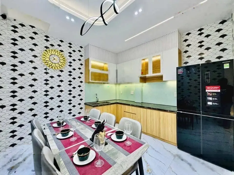 Bán nhà gần nhà VinCom Phan Văn Trị tại đường Phạm Huy Thông, P1, Gò Vấp| Giá 2 tỷ 430| DT 44m2