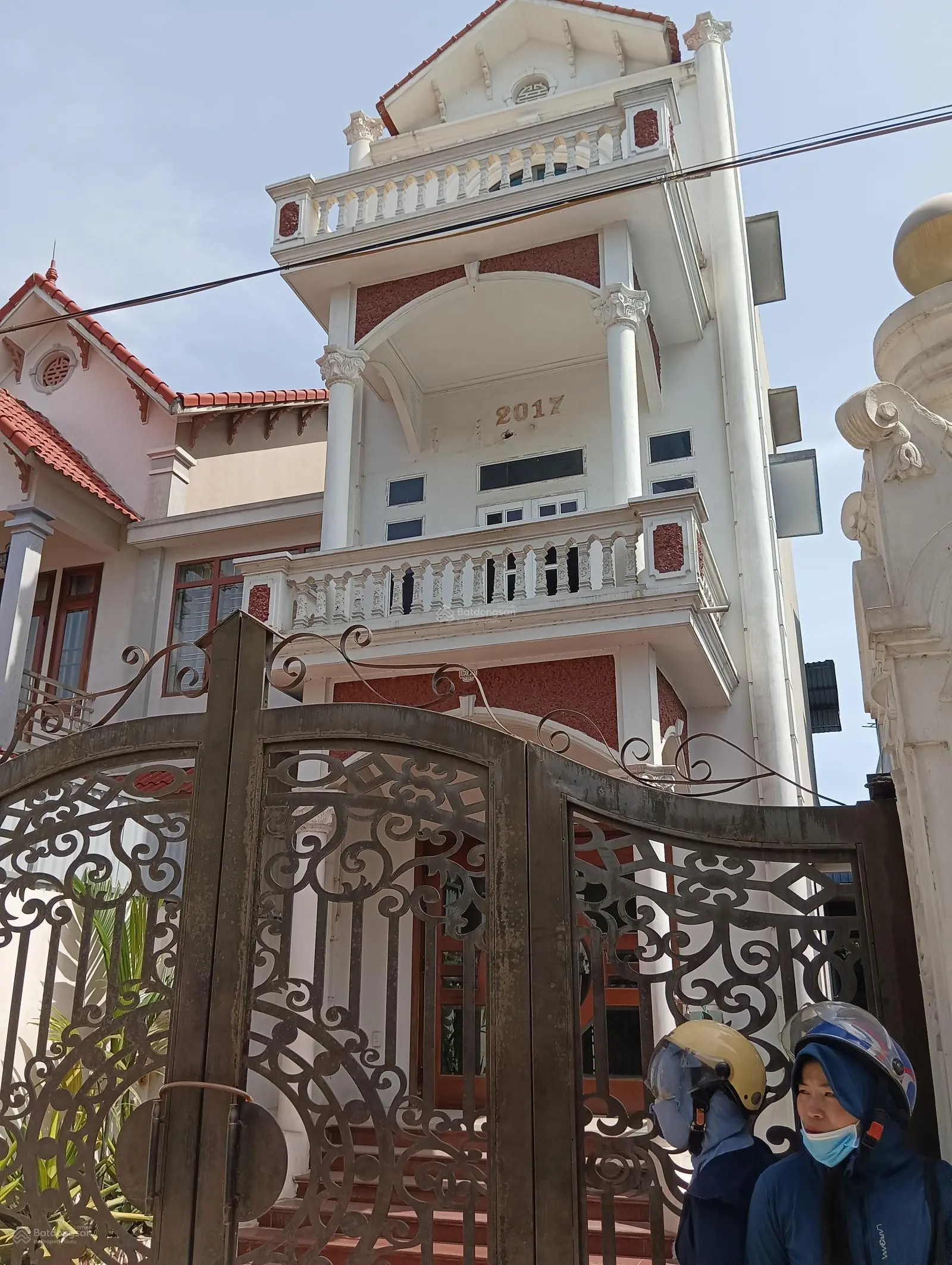 Bán nhà - Xã Mai Đình (Sóc Sơn) - 175m2 - 5,1tỷ - đường thông ô tô