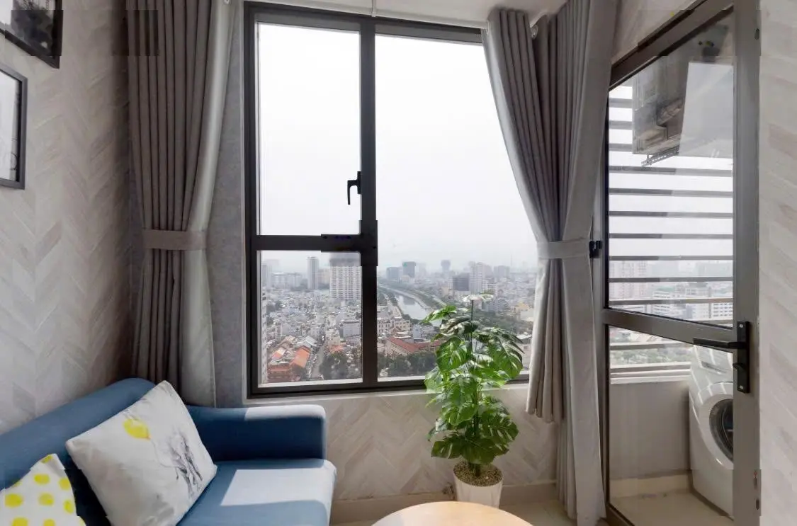 Bán gấp offictel River Gate; lầu cao view sông; full nội thất đẹp; giá 2.05 tỷ; LH: 0972 443 ***