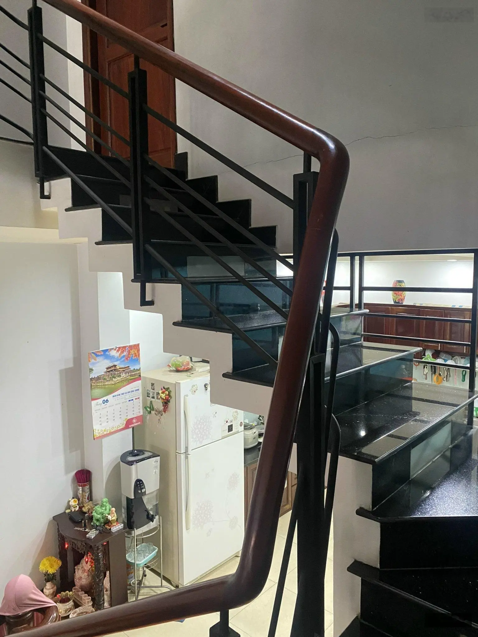 Siêu phẩm (4.2x13m) 9.2 tỷ ô tô 7 chỗ đậu trong nhà ngay Vincom đủ tiện ích nhà mới cứng