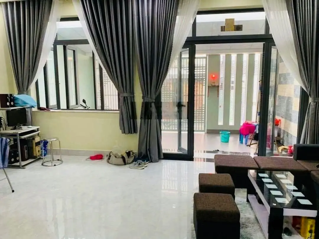 Bán căn nhà DT 140m2 Đường số 9, Linh Trung giá bán 10 tỷ 400 triệu LH 0937 752 ***