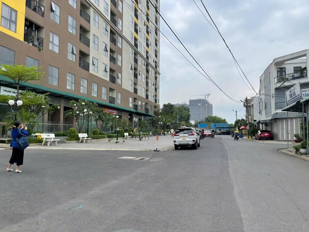 nhà gần làng đại học, ql 1k p bình an dĩ an bd 1 trệt 2 lầu ngang 5 đg 12m giá 4ty95 lh 0906309279