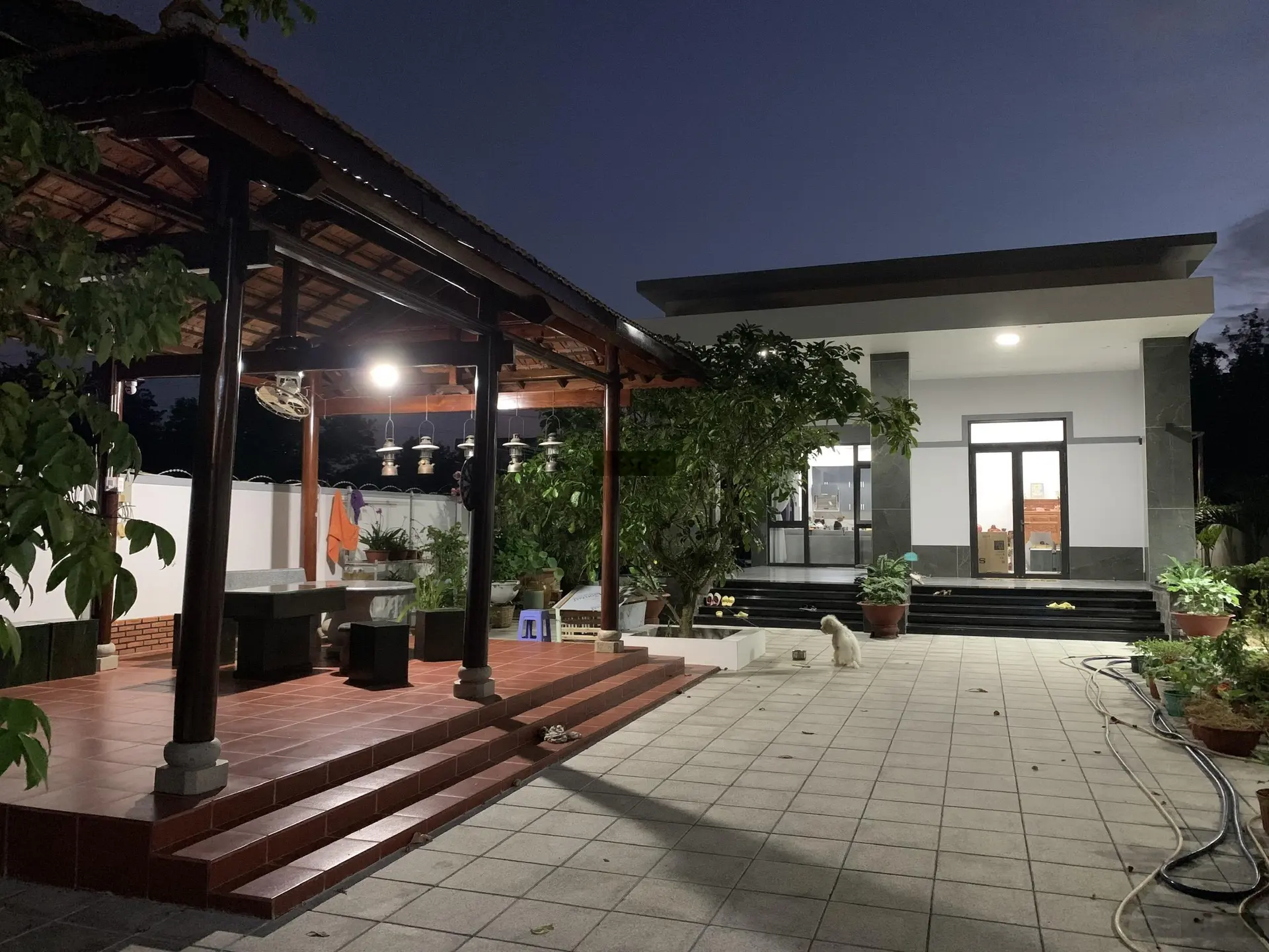 Bán căn biệt thự nhà vườn vô cùng tâm huyết của chủ nhà, không gian sống đẳng cấp