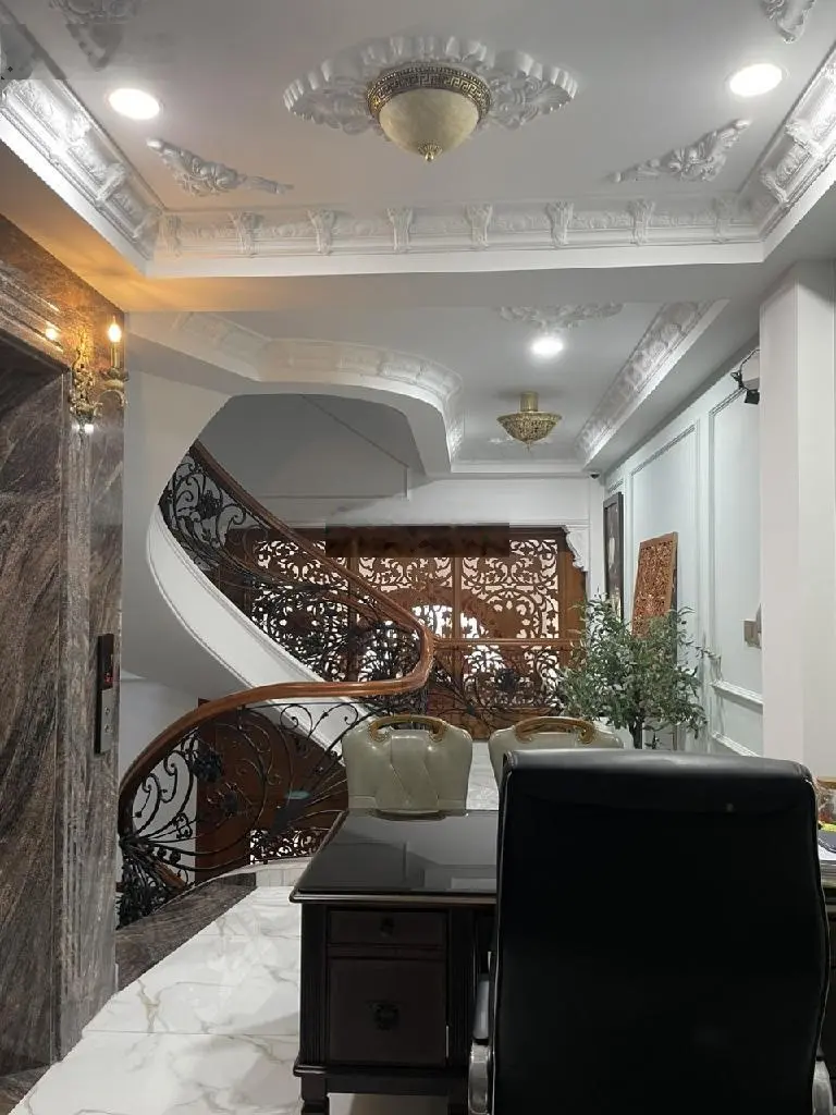 Bán Gấp Nhà 5 Tầng - Thang Máy Xịn Sò - Trường Chinh - Đường 7M THÔNG Bàu Cát - Hơn 15 Tỷ - KD Đỉnh